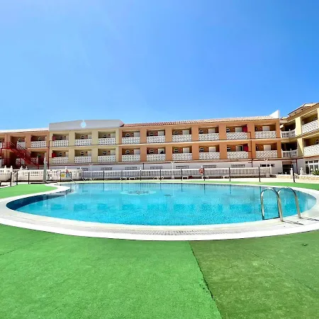 Family Studio, Wifi, Heated Pool, Tenerife South *