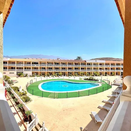 Family Studio, Wifi, Heated Pool, Tenerife South Apartamento *