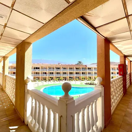 Family Studio, Wifi, Heated Pool, Tenerife South