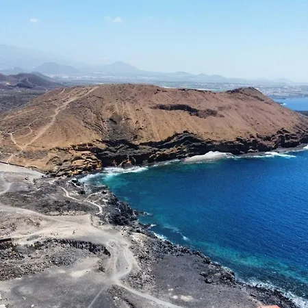 Family Studio, Wifi, Heated Pool, Tenerife South Costa del Silencio